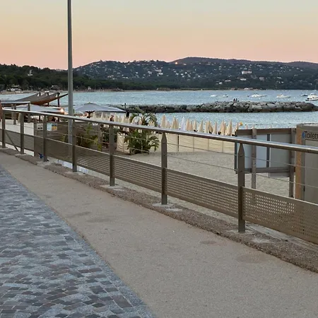 La Romaine Climatise Terrasse Vue 200m Appartement *